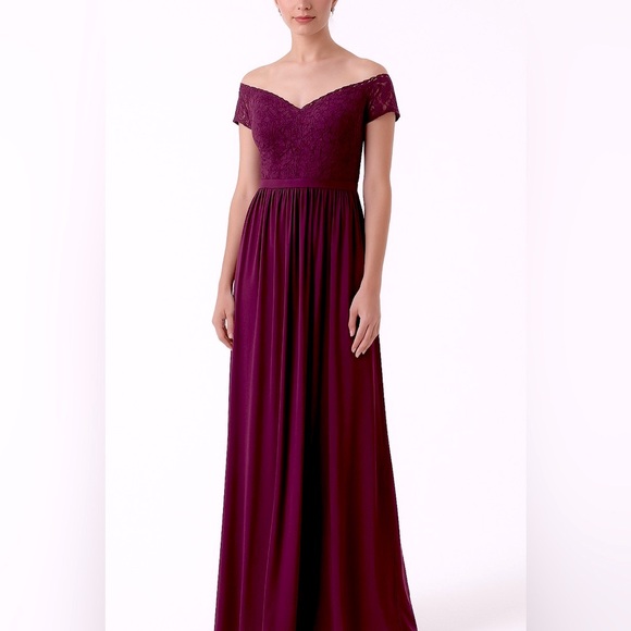 David's Bridal Dresses & Skirts - David’s Bridal Purple Lace off shoulder Gown sweetheart neckline